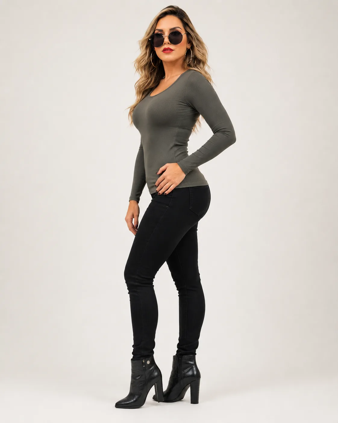 Blusa Feminina Canelada Manga Longa lado ou costas